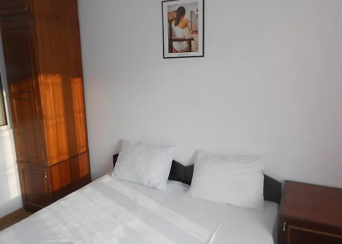 Varbanovi Guest Apartman *