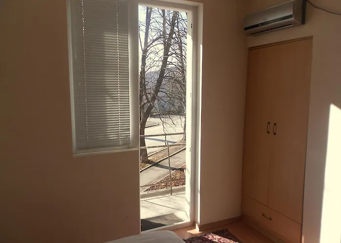 Apartman Varbanovi Guest *