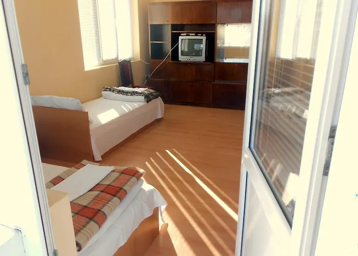 Apartman Varbanovi Guest *